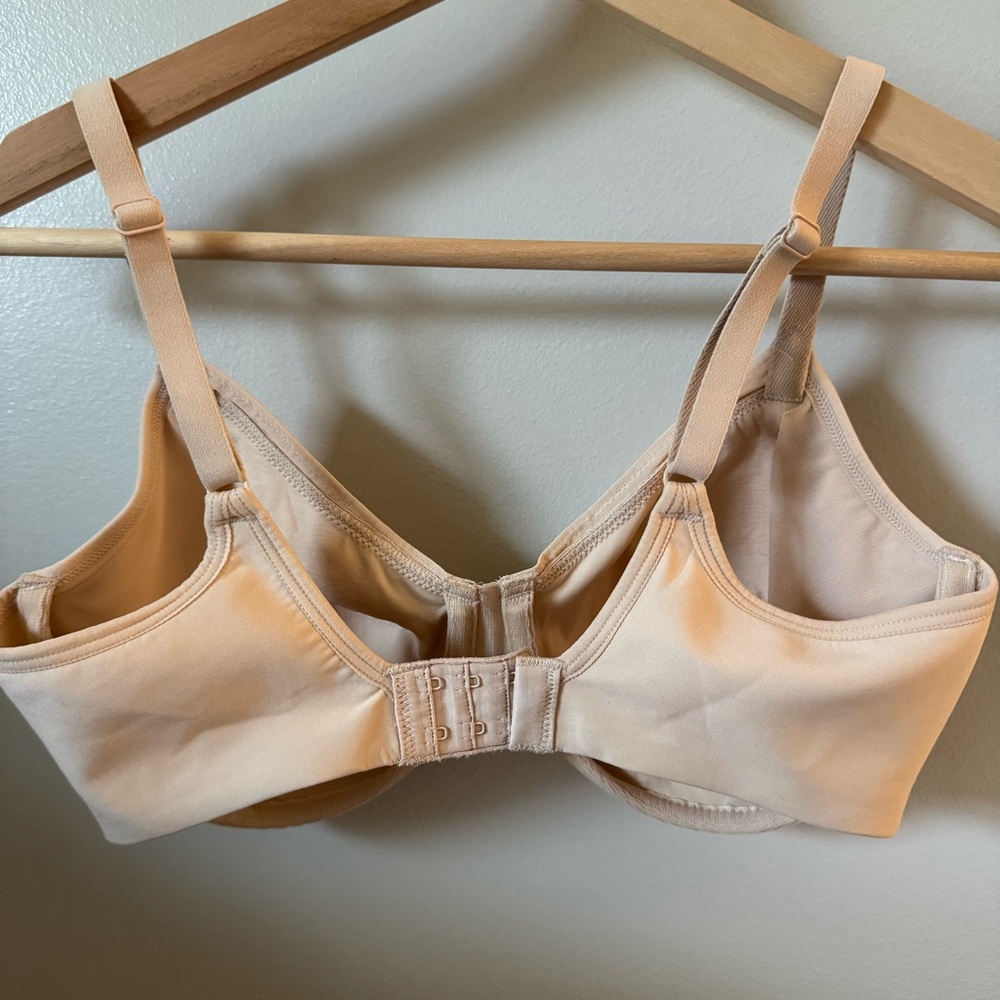 WACOAL Size 32DD Classic Reinvention Full-Figure Spacer Bra 855263 - Picture 3 of 4